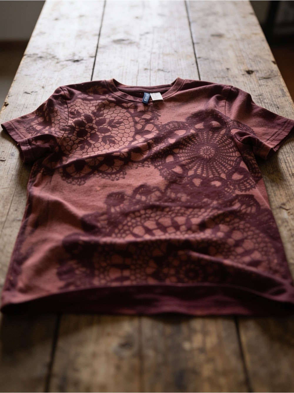 DIVIDED H&M Bohemian Pattern Tee - Burgundy